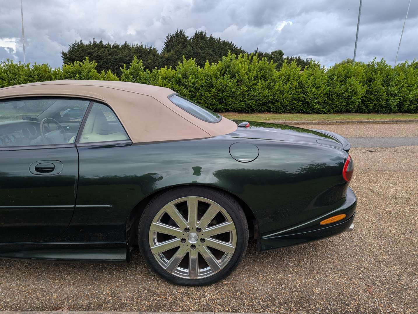 <p>1997 JAGUAR XK8 CONVERTIBLE AUTO</p>