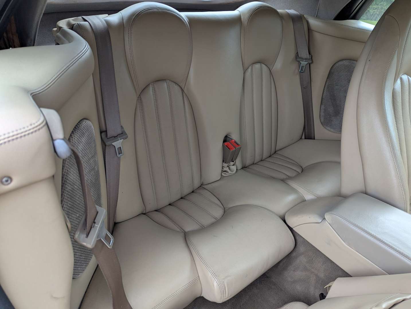 <p>1997 JAGUAR XK8 CONVERTIBLE AUTO</p>