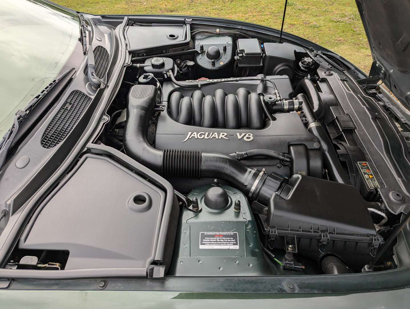 <p>1997 JAGUAR XK8 CONVERTIBLE AUTO</p>