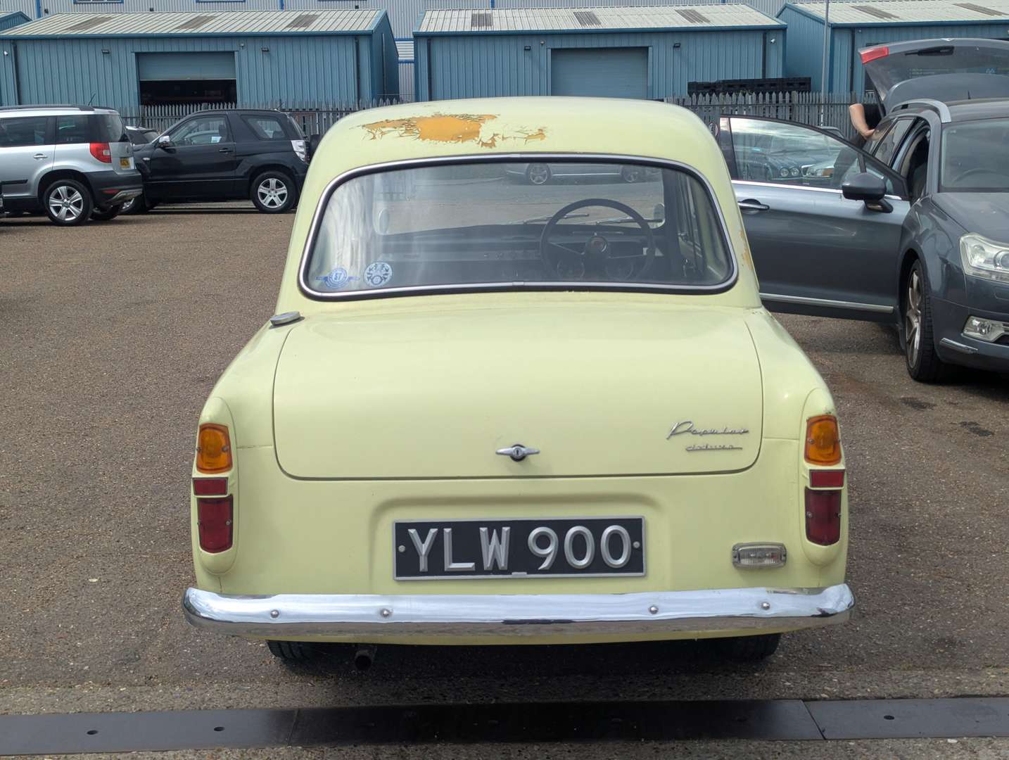 <p>1960 FORD 100E POPULAR</p>