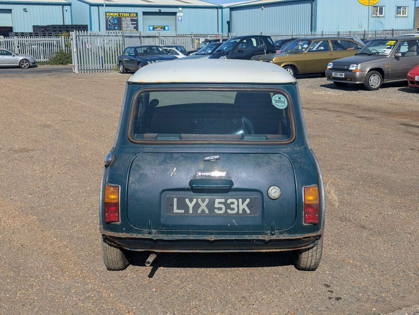 <p>1971 LEYLAND MINI 1000</p>