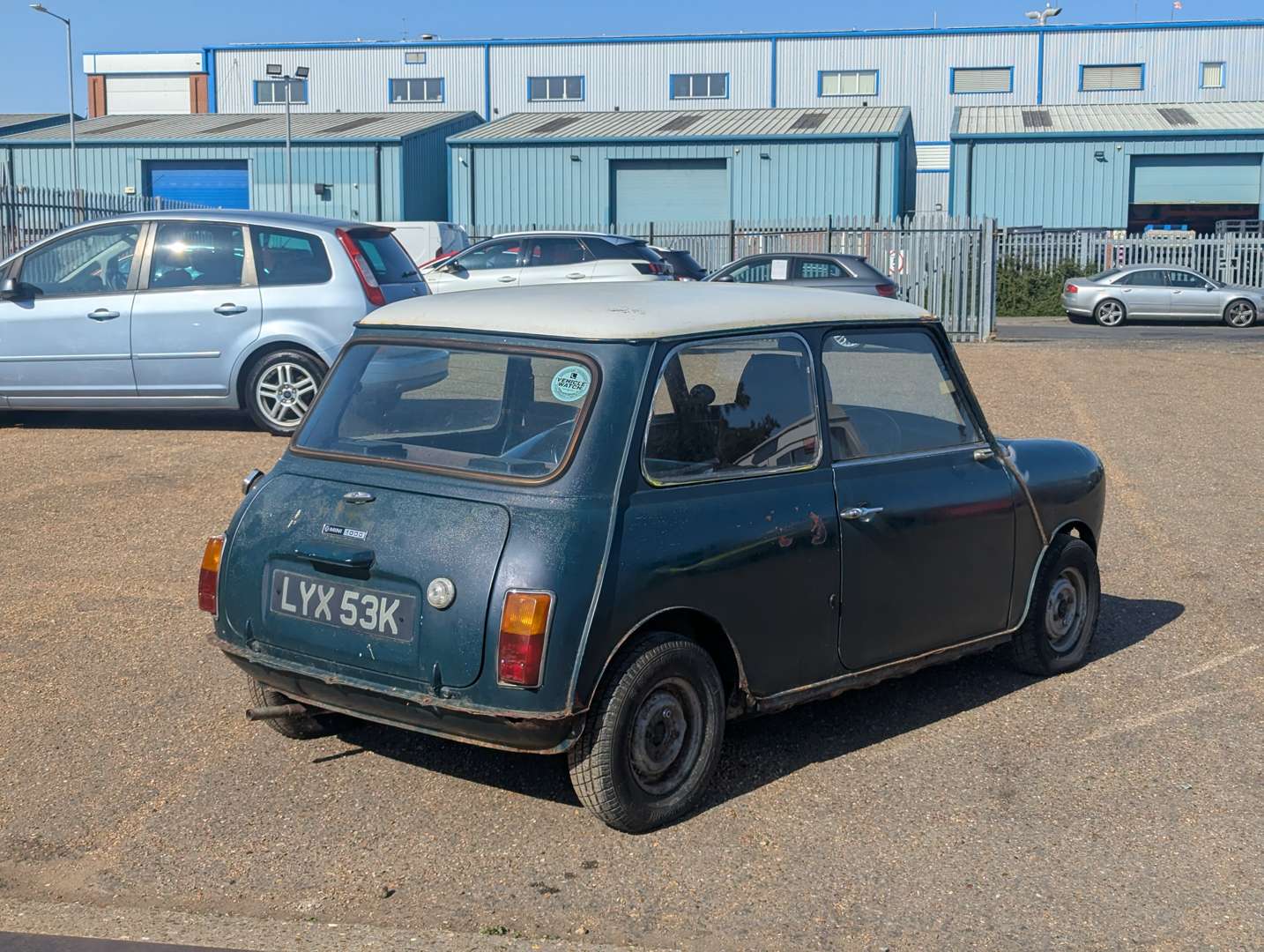 <p>1971 LEYLAND MINI 1000</p>