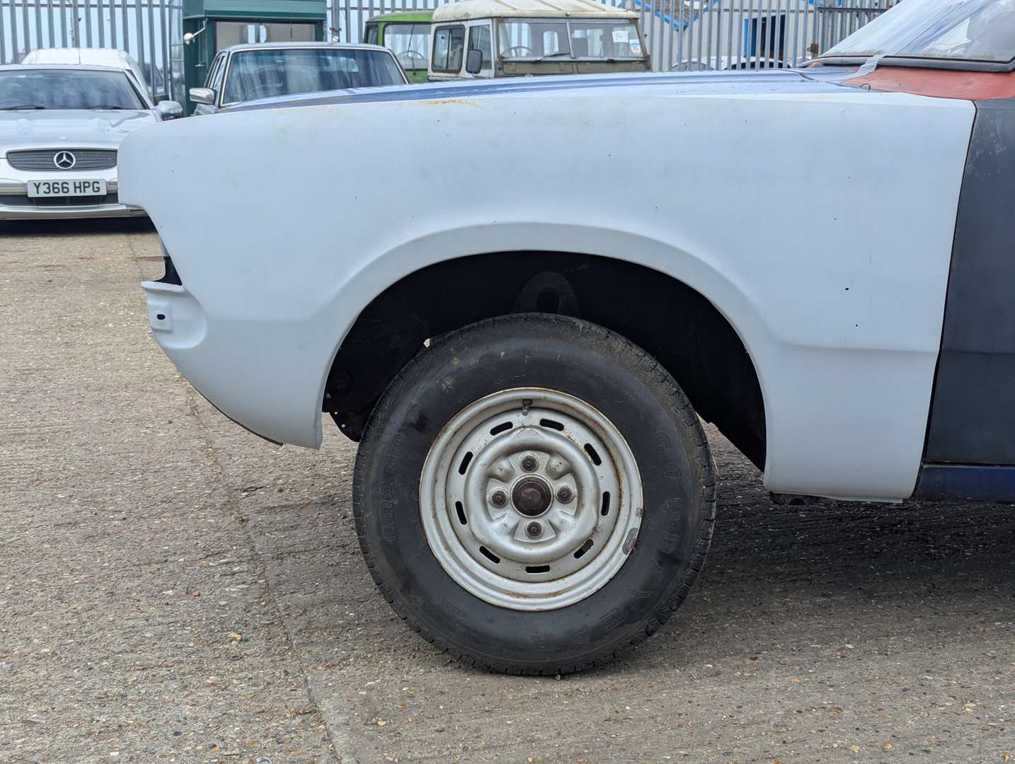 <p>1976 FORD CORTINA 2000 XL</p>