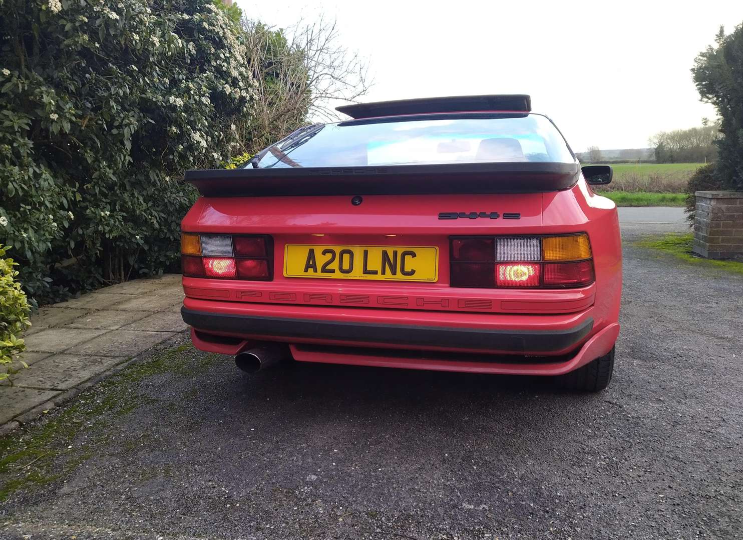 <p>1988 PORCSHE 944 S</p>