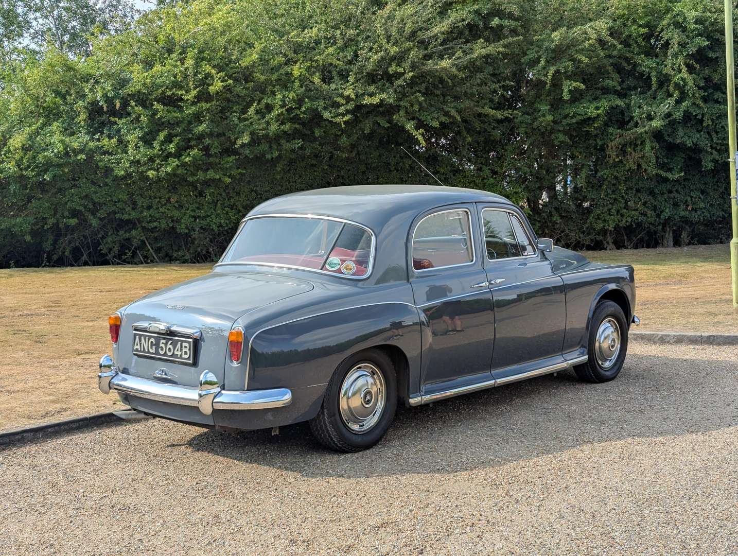 <p>1964 ROVER P4 110</p>