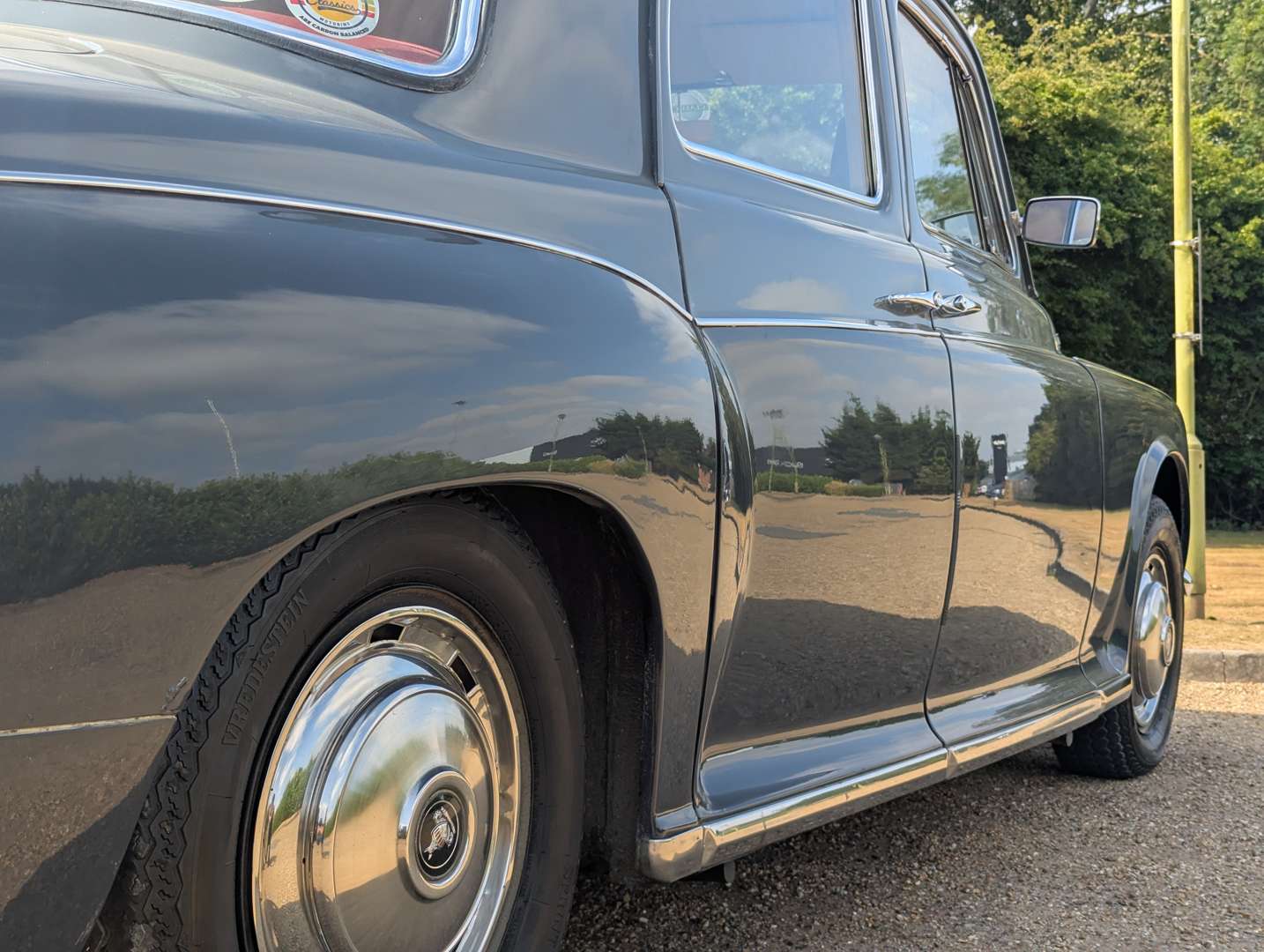 <p>1964 ROVER P4 110</p>