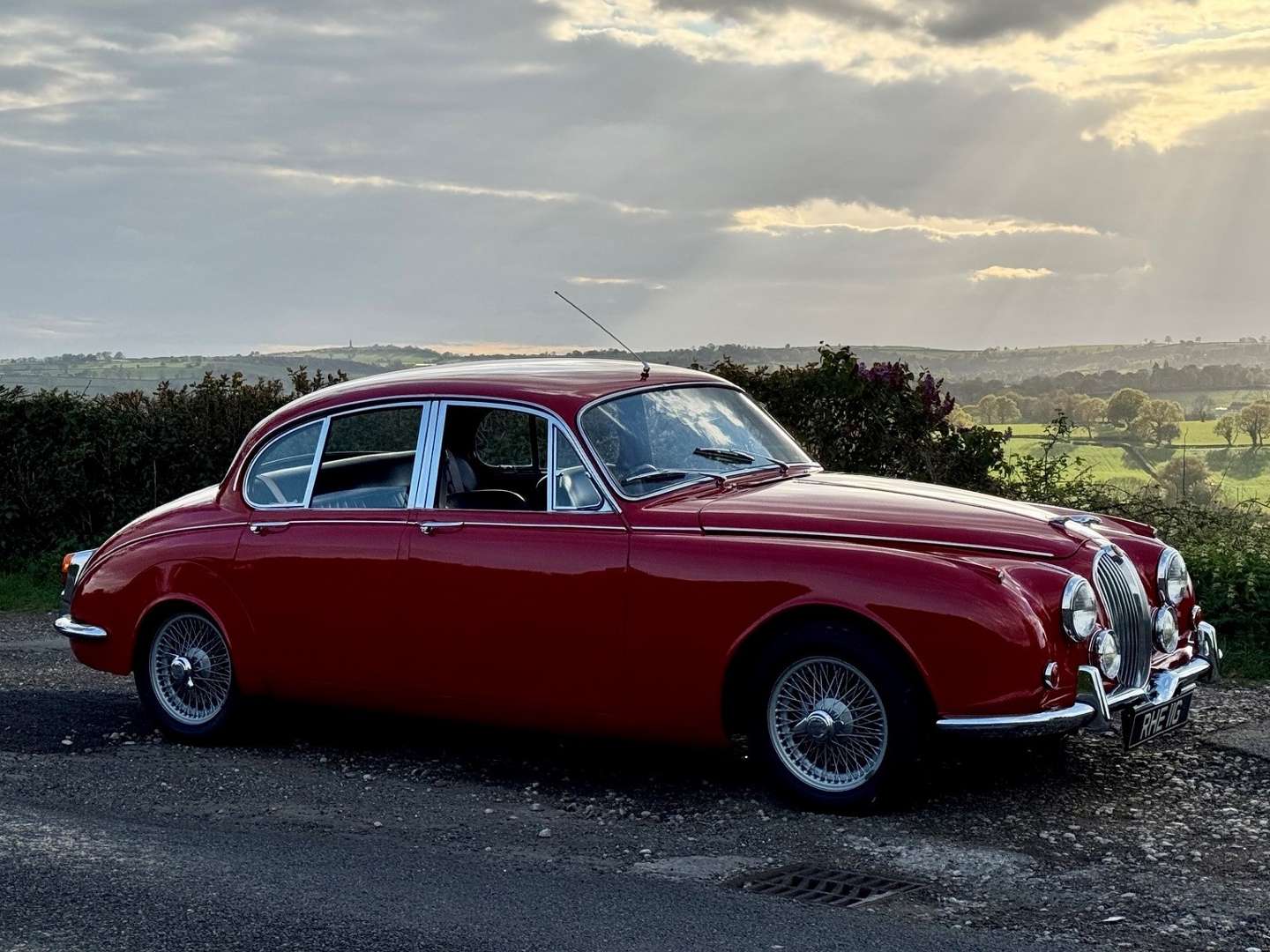 <p>1968 JAGUAR 240</p>
