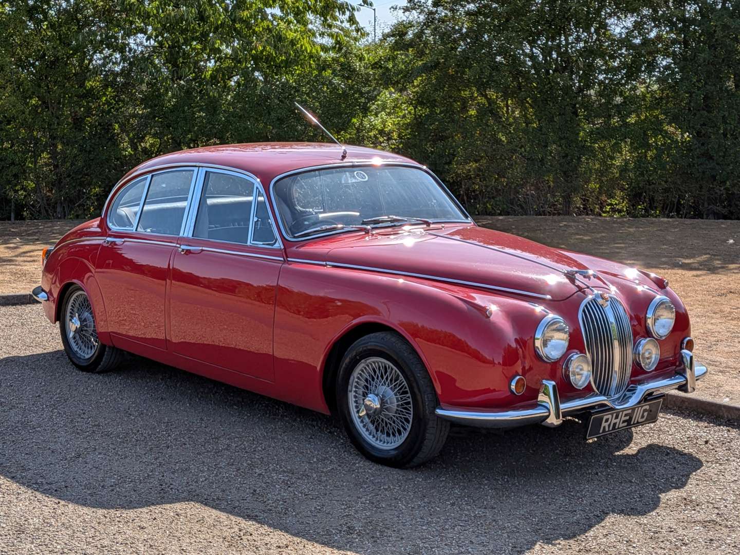 <p>1968 JAGUAR 240</p>