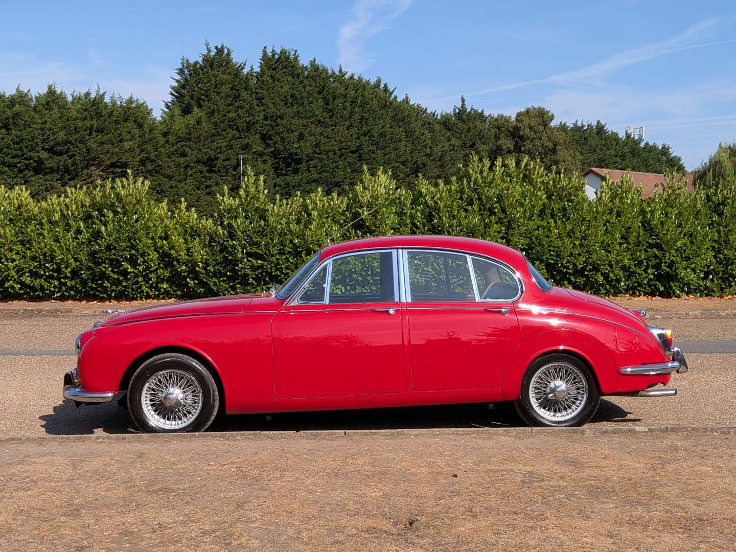 <p>1968 JAGUAR 240</p>