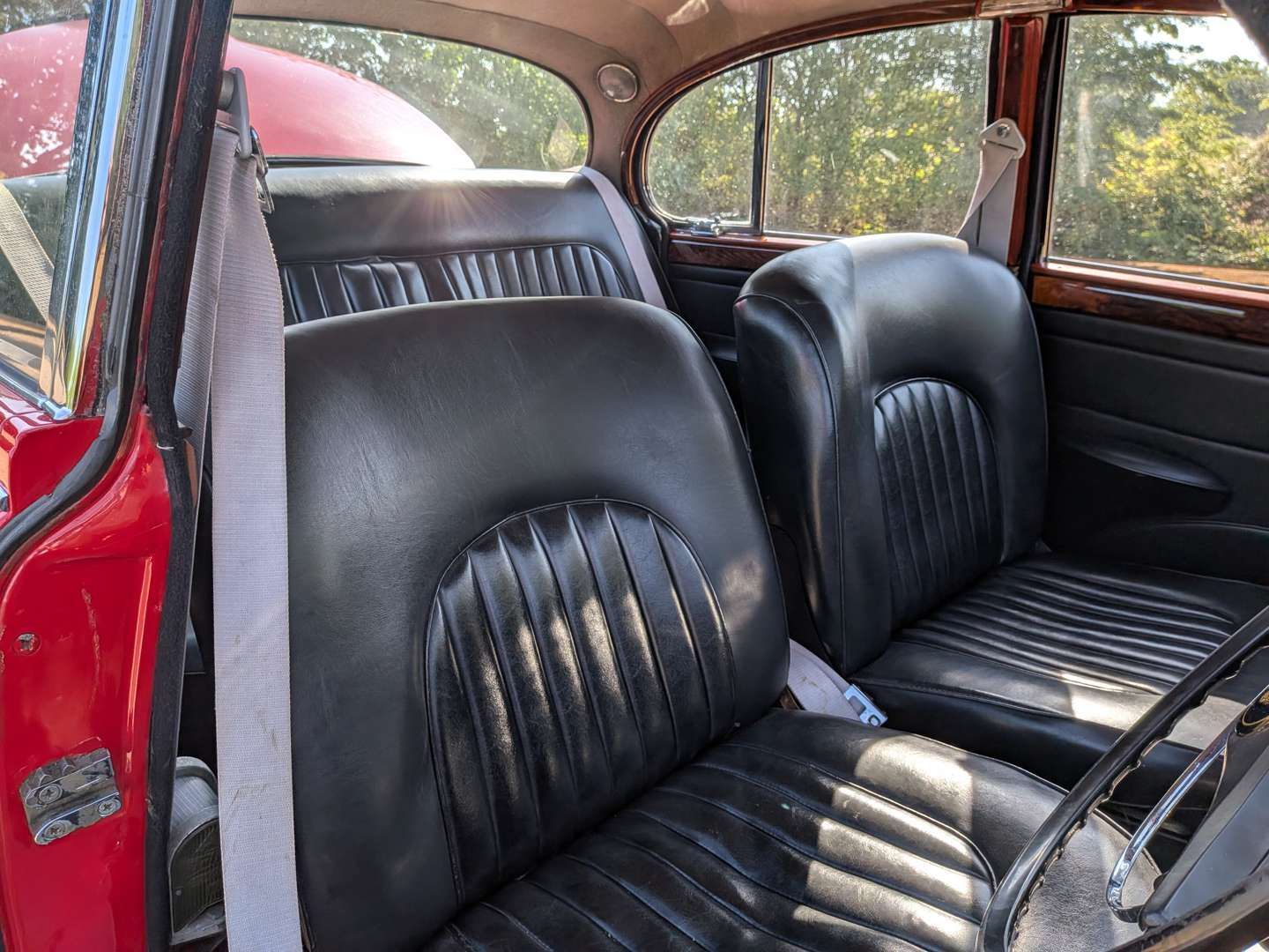 <p>1968 JAGUAR 240</p>