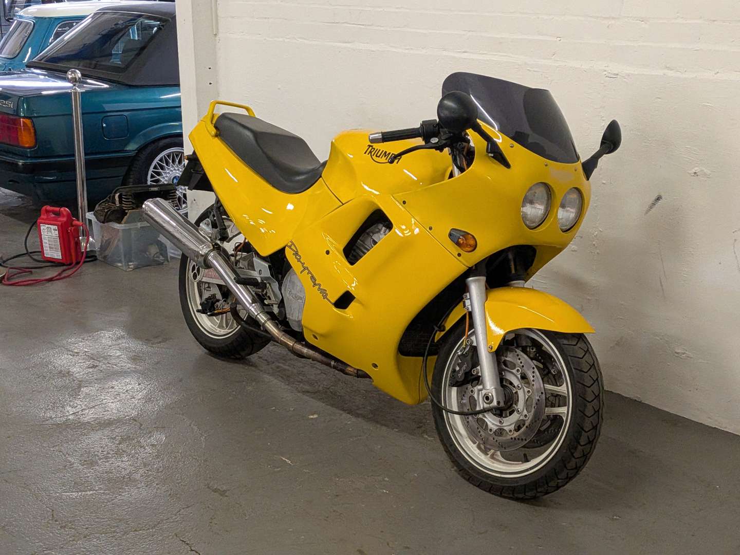 <p>1991 TRIUMPH DAYTONA</p>