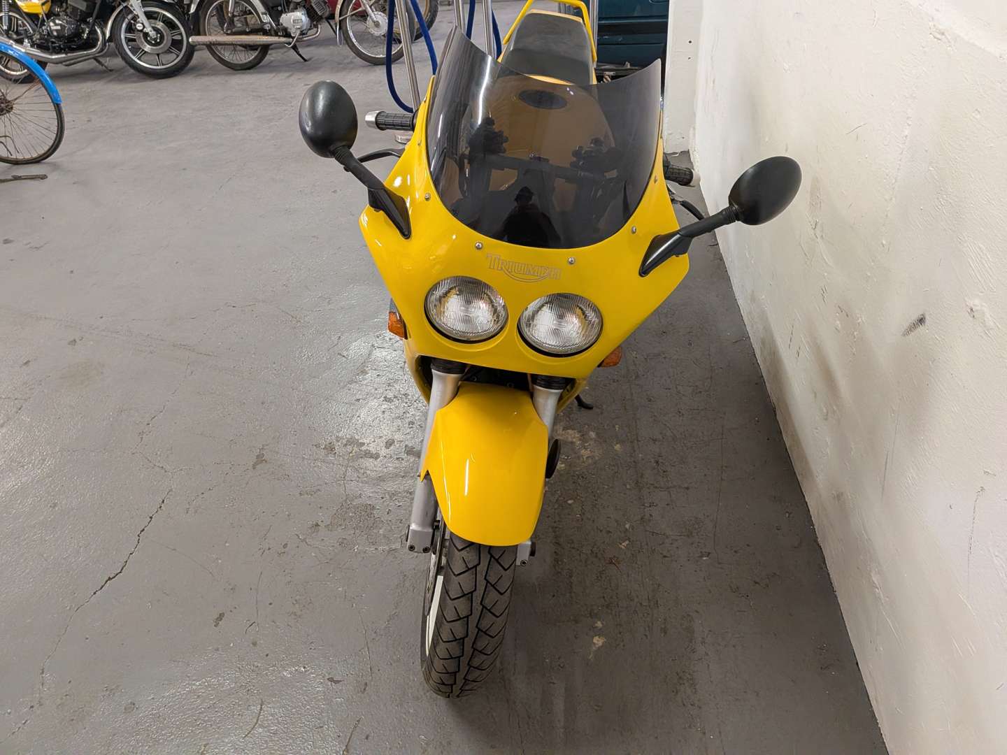 <p>1991 TRIUMPH DAYTONA</p>