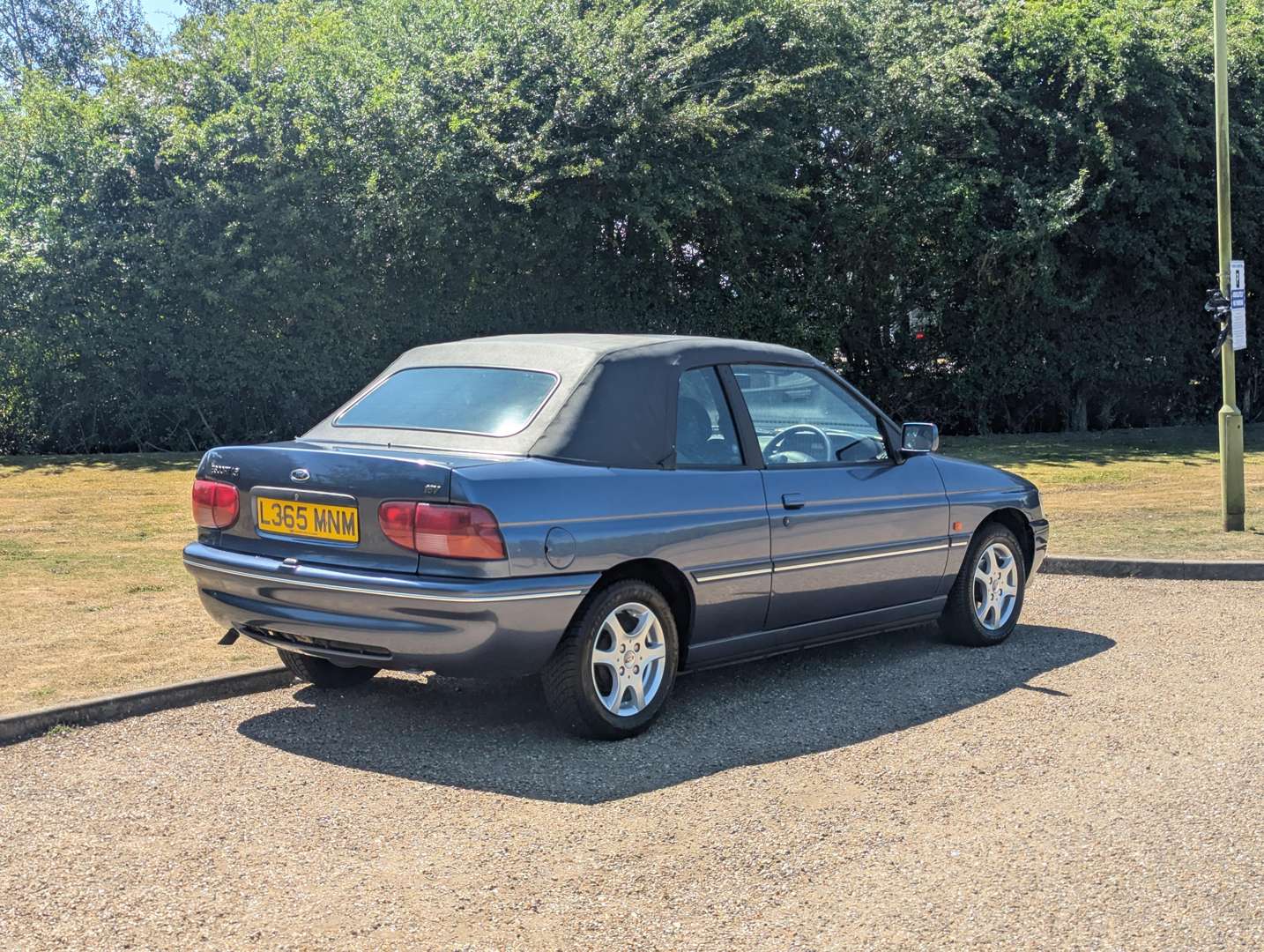 <p>1994 FORD ESCORT MISTRAL CONVERTIBLE</p>