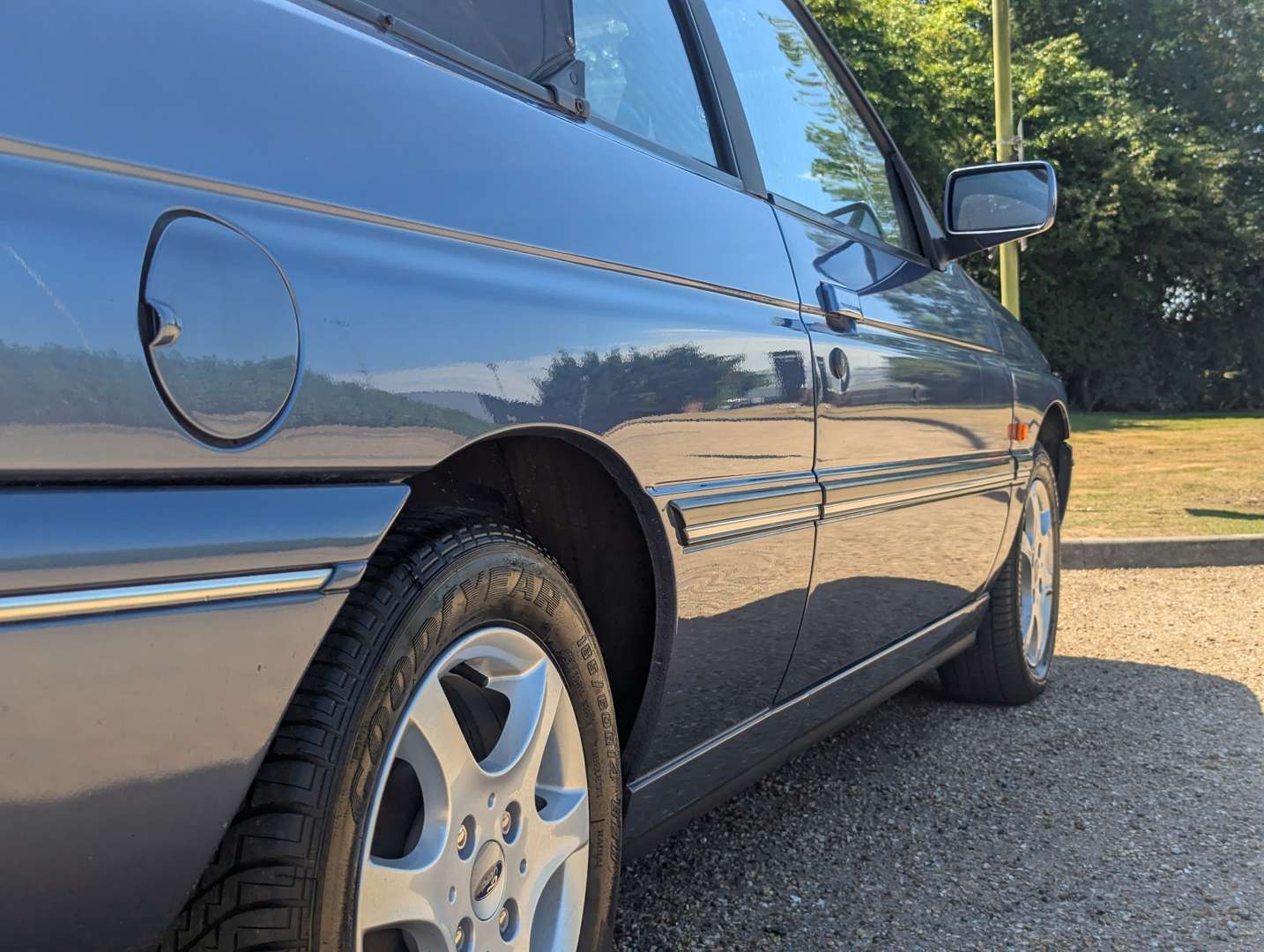<p>1994 FORD ESCORT MISTRAL CONVERTIBLE</p>