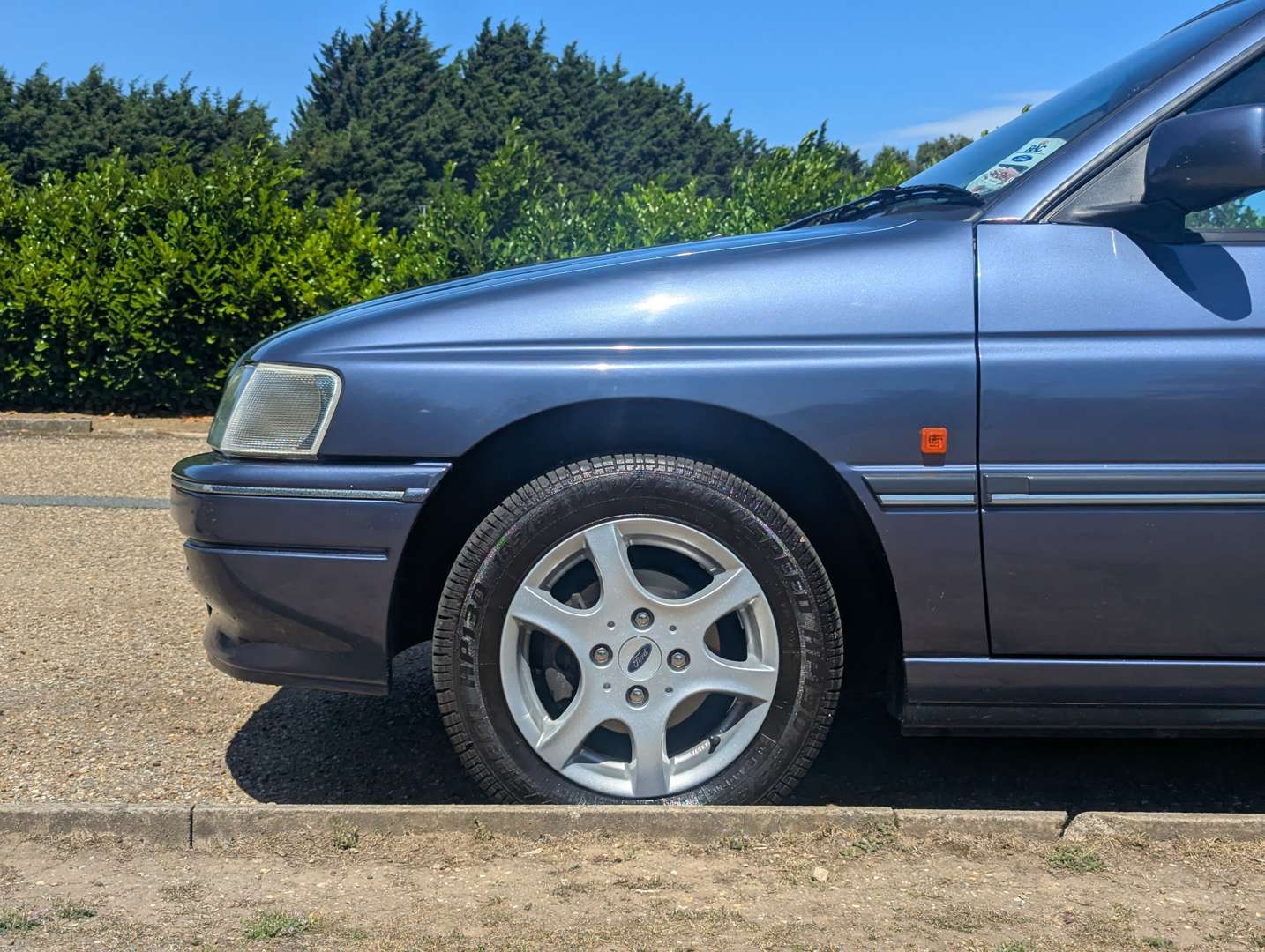 <p>1994 FORD ESCORT MISTRAL CONVERTIBLE</p>