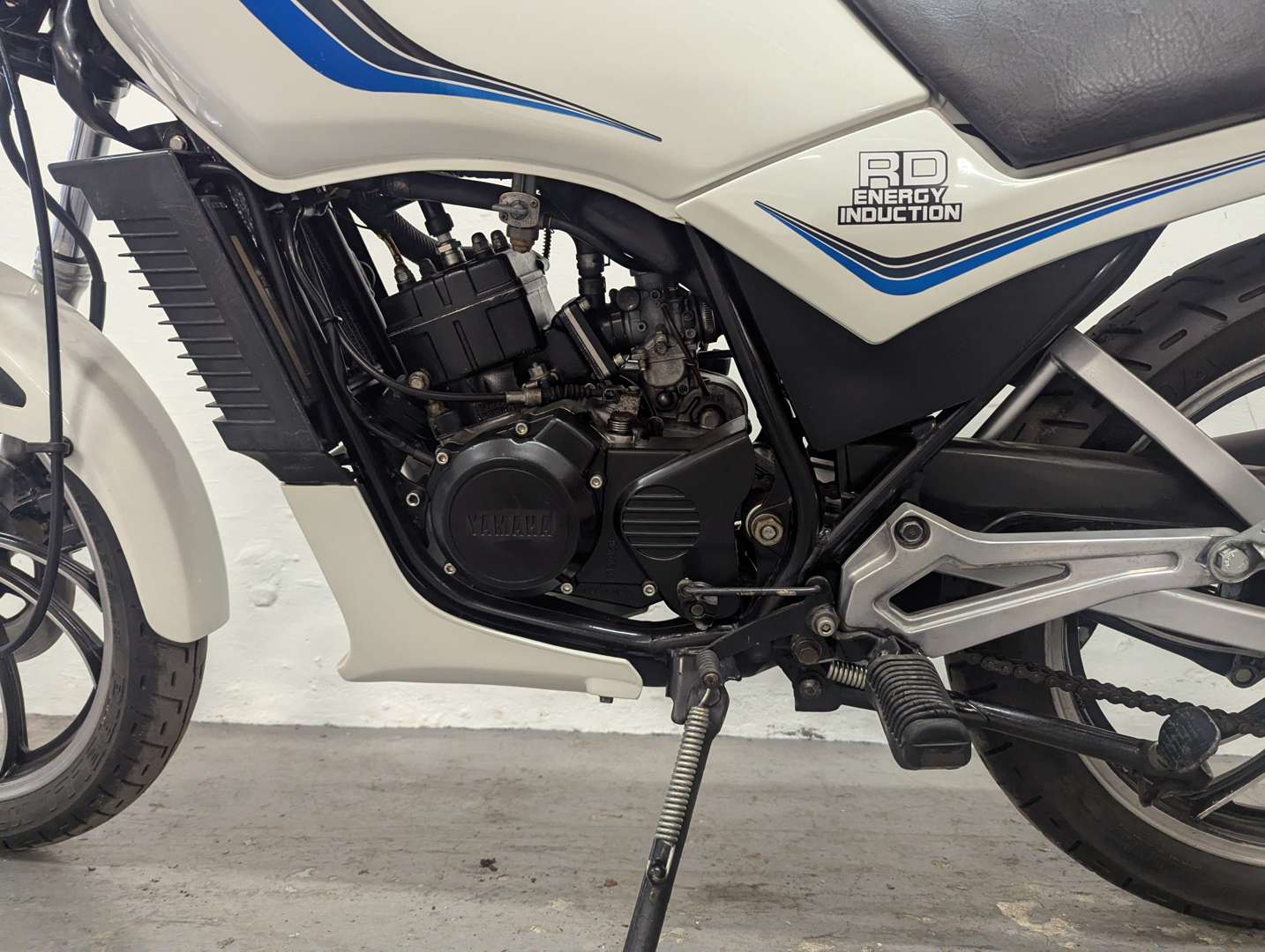 <p>1983 YAMAHA RD125 LC</p>