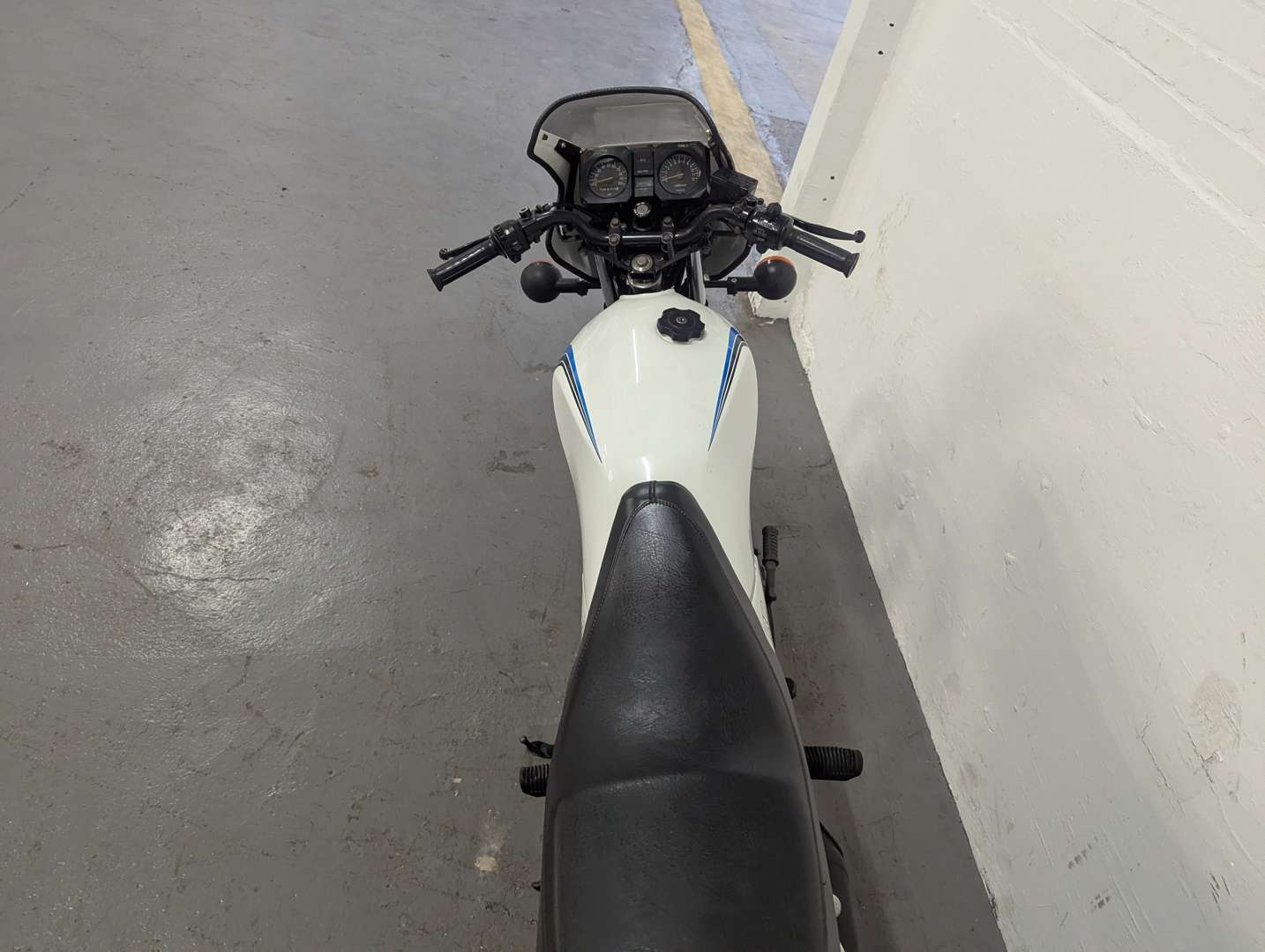 <p>1983 YAMAHA RD125 LC</p>