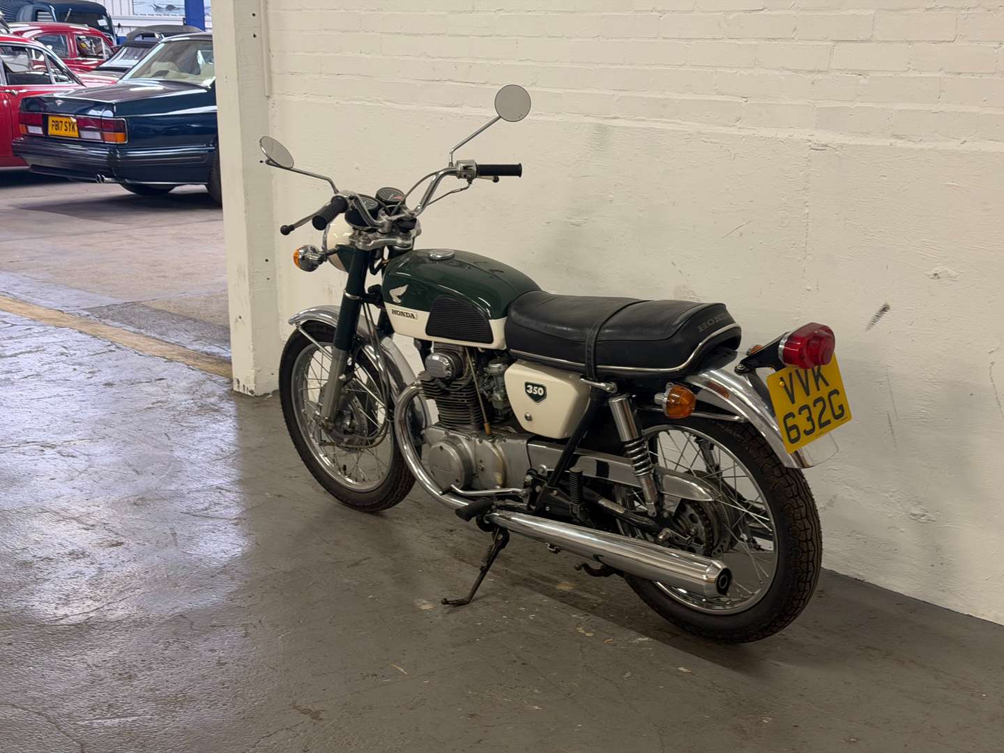 <p>1969 HONDA CB 350</p>