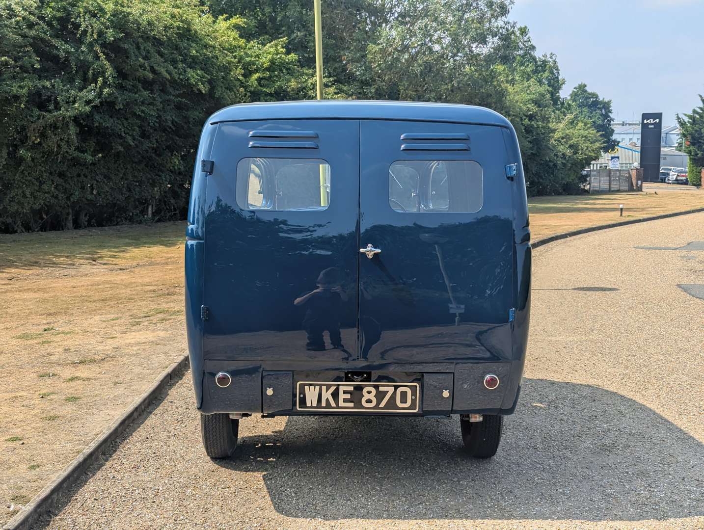 <p>1956 FORDSON E83W VAN</p>