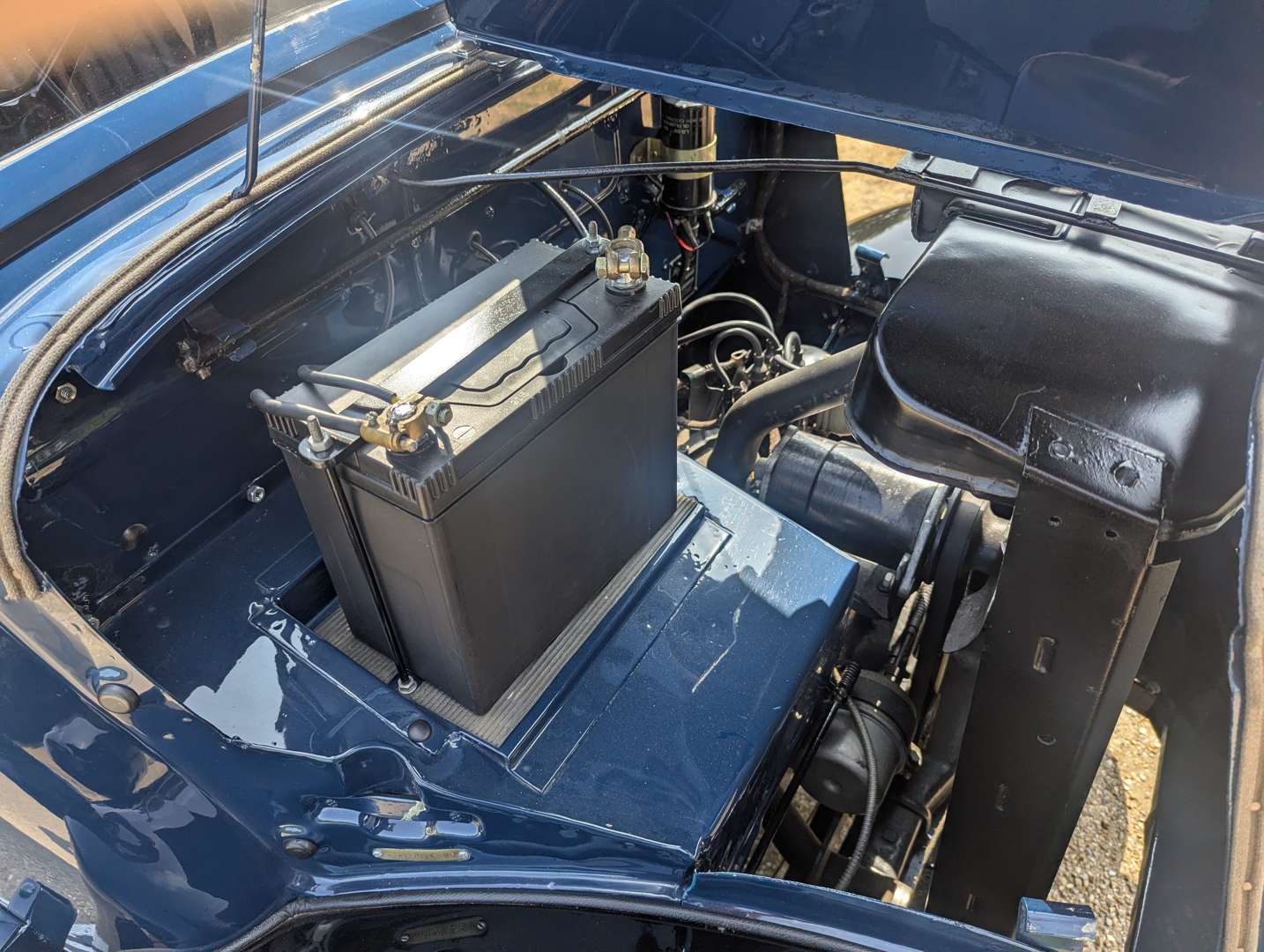 <p>1956 FORDSON E83W VAN</p>