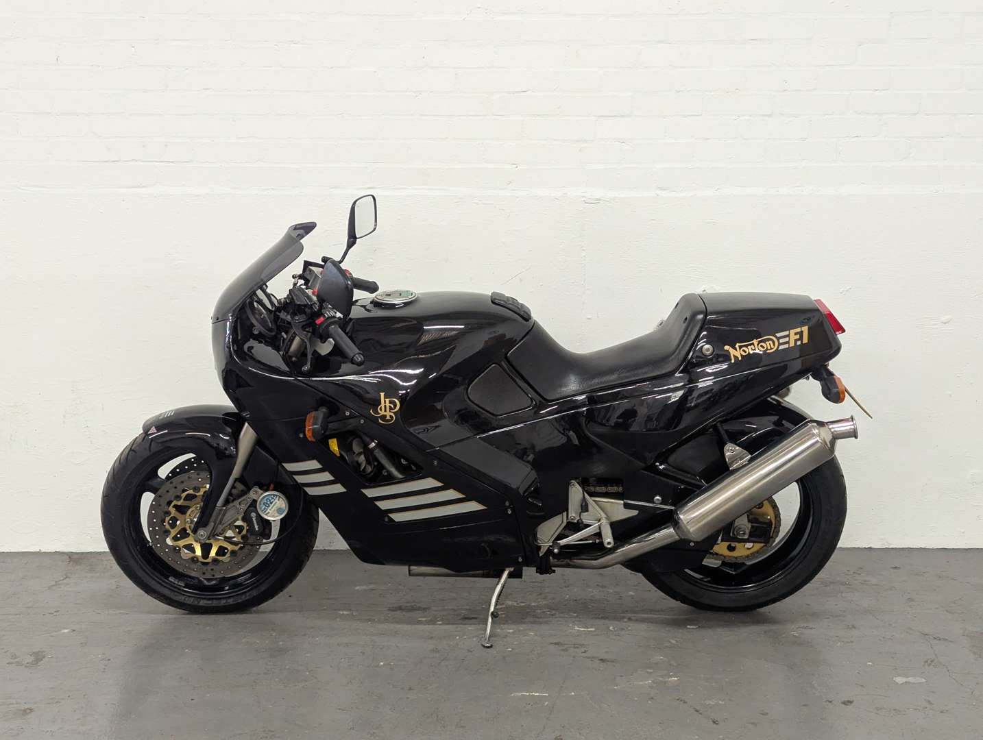 <p>1990 NORTON JPS F1</p>