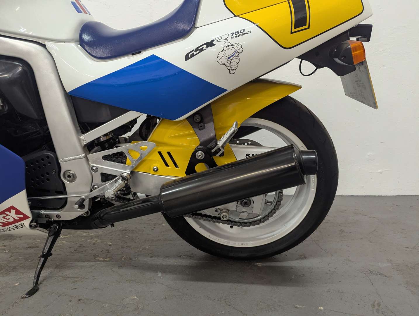 <p>1989 SUZUKI GSX 750</p>