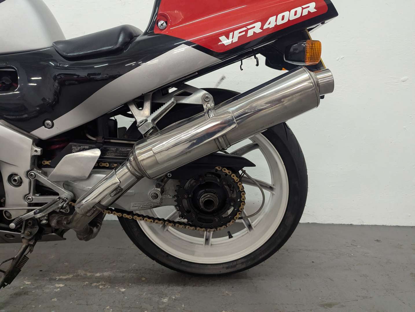 <p>1992 HONDA NC30 VFR 400</p>
