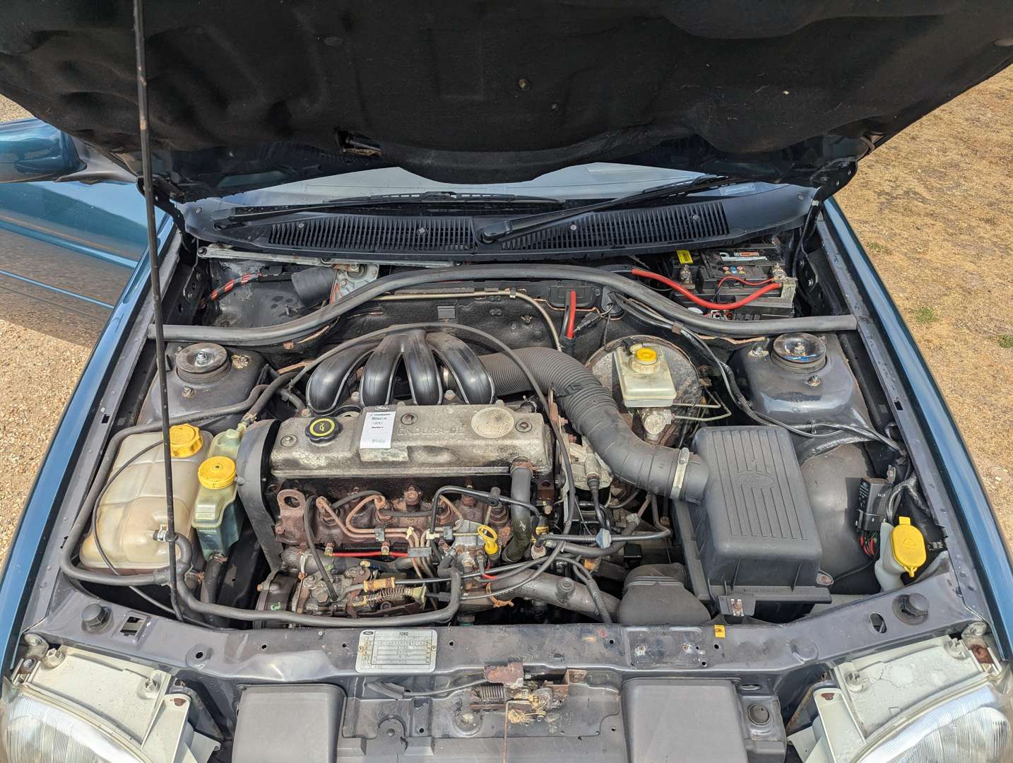 <p>1998 FORD ESCORT 55D VAN</p>