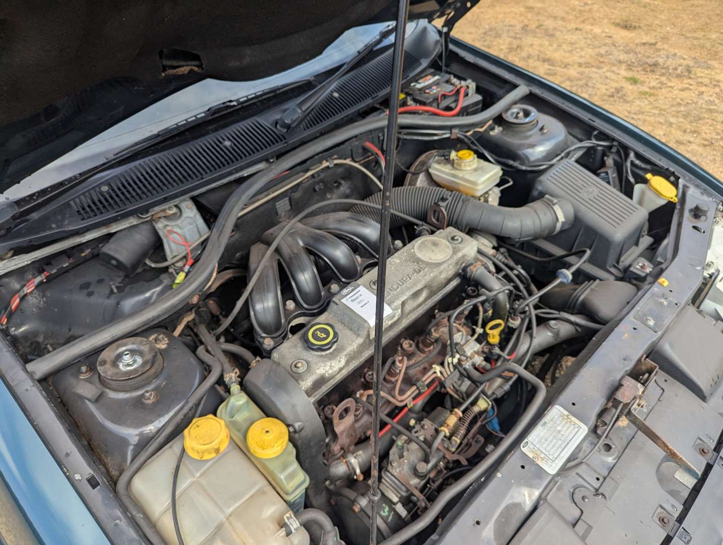 <p>1998 FORD ESCORT 55D VAN</p>