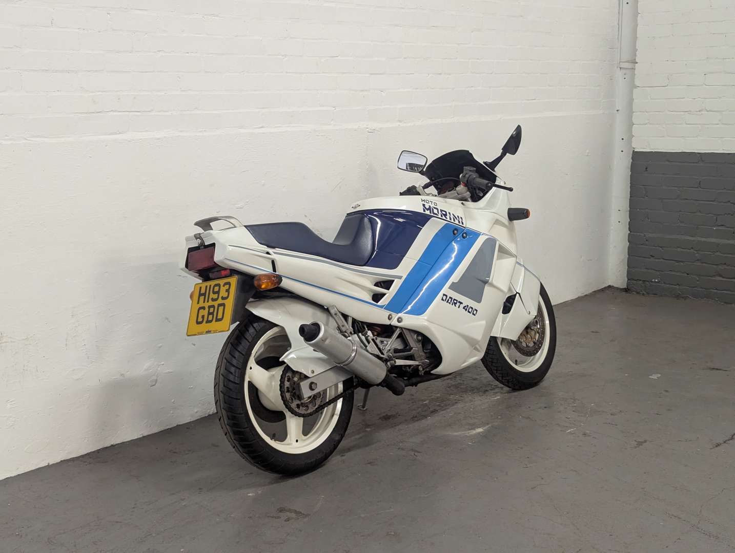 <p>1991 MORINI 400 DART</p>