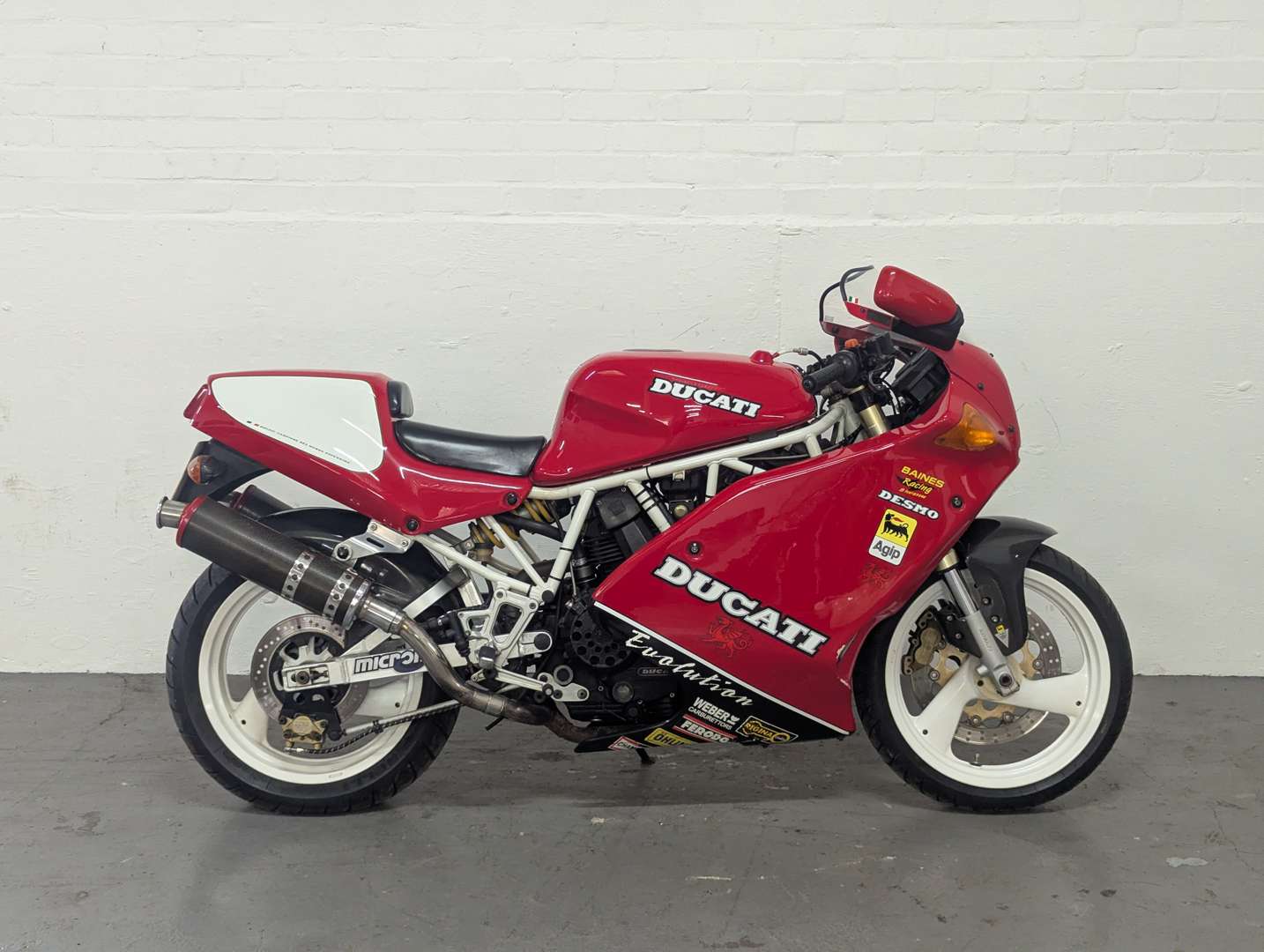 <p>1991 DUCATI 750 SUPER SPORT</p>