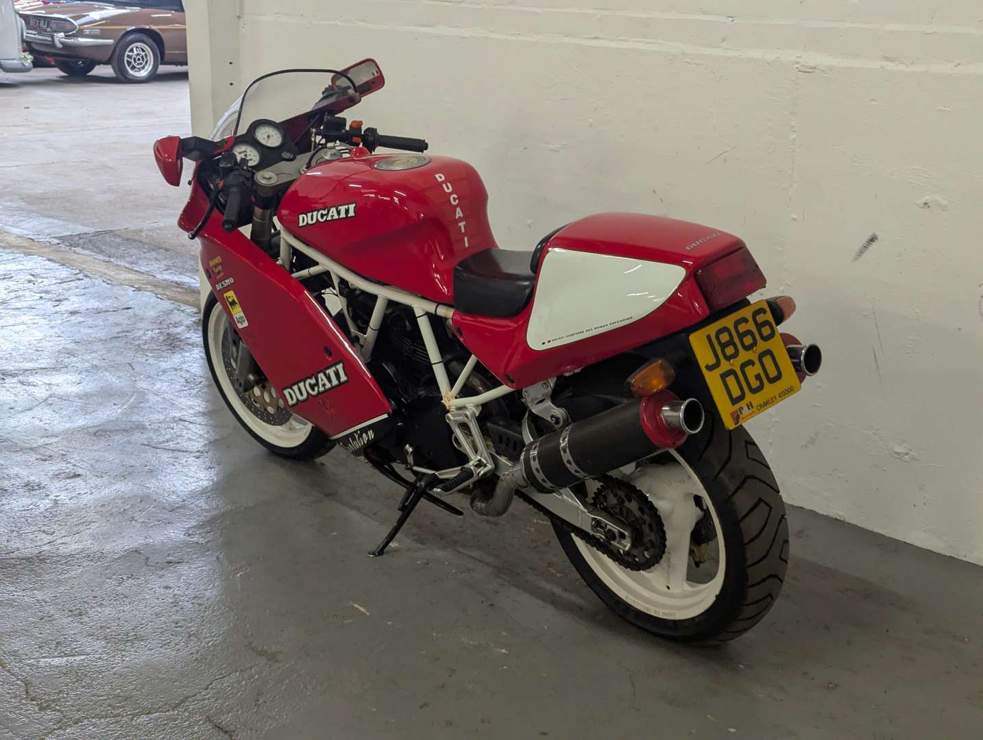 <p>1991 DUCATI 750 SUPER SPORT</p>