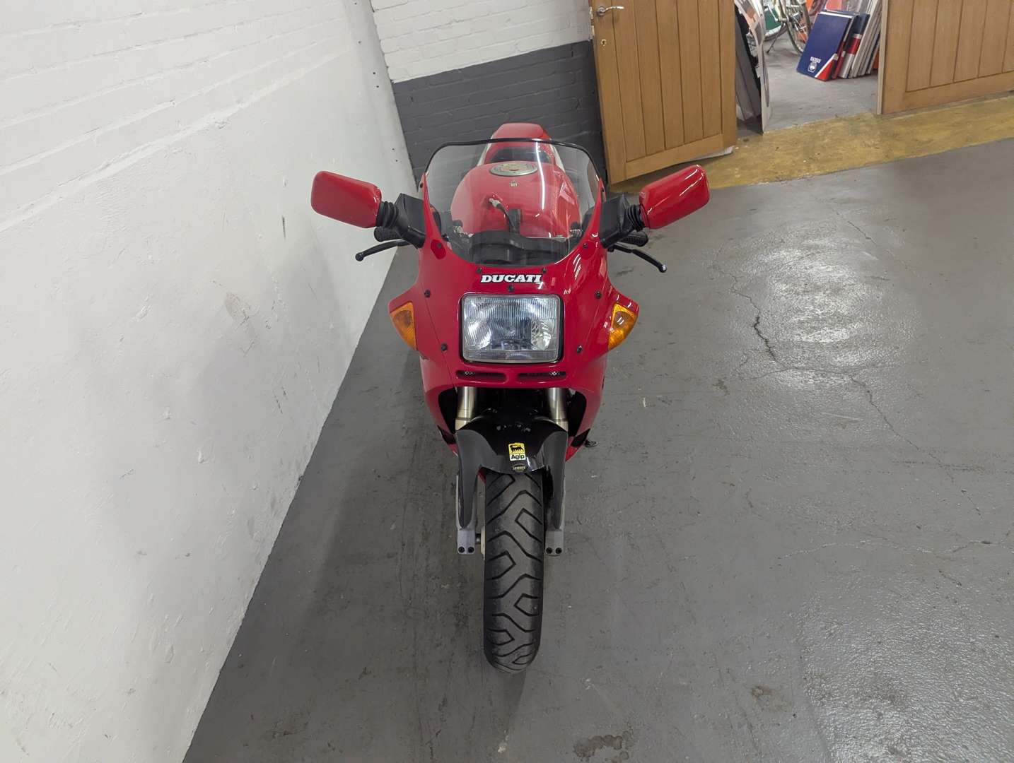 <p>1991 DUCATI 750 SUPER SPORT</p>