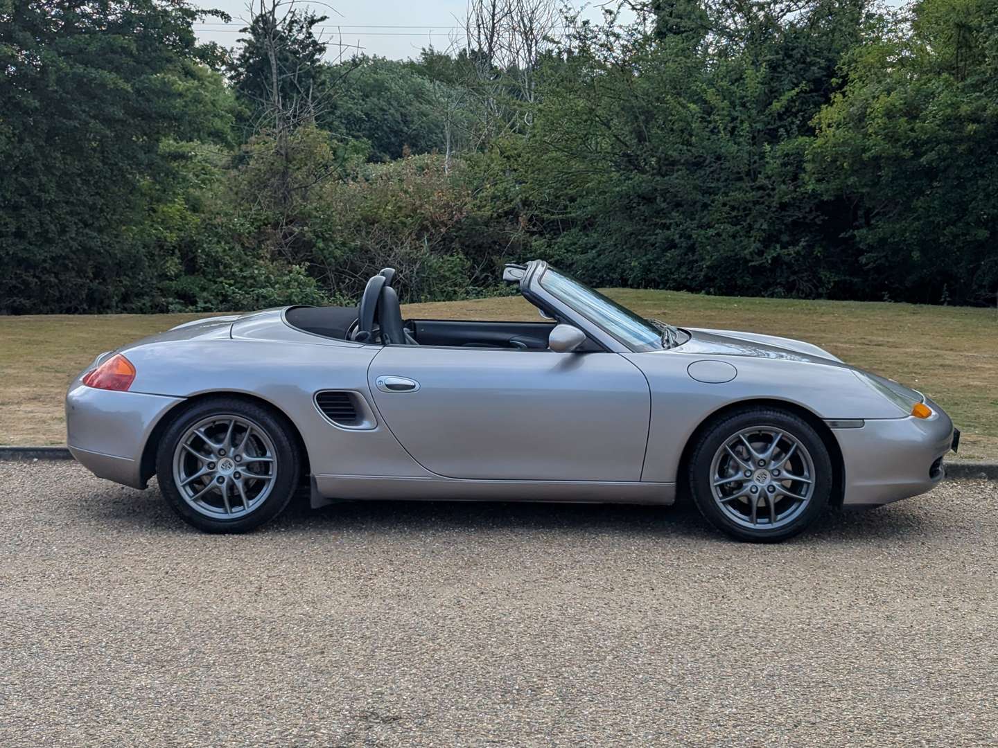 <p>2002 PORSCHE BOXSTER 2.7</p>