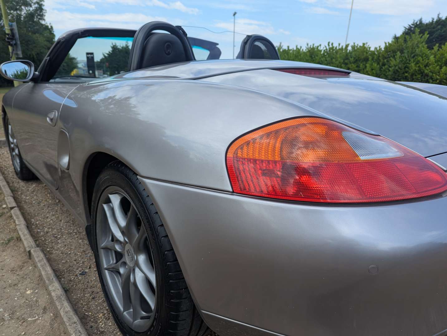 <p>2002 PORSCHE BOXSTER 2.7</p>