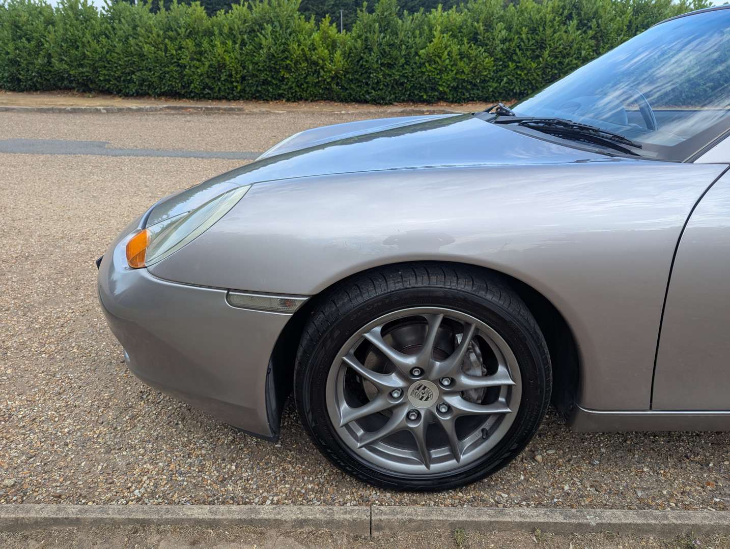 <p>2002 PORSCHE BOXSTER 2.7</p>