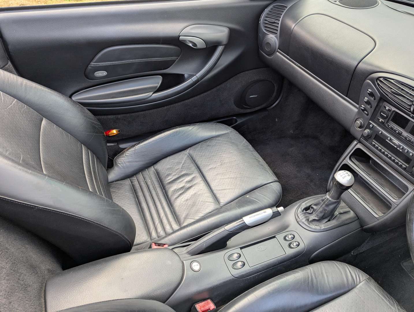 <p>2002 PORSCHE BOXSTER 2.7</p>
