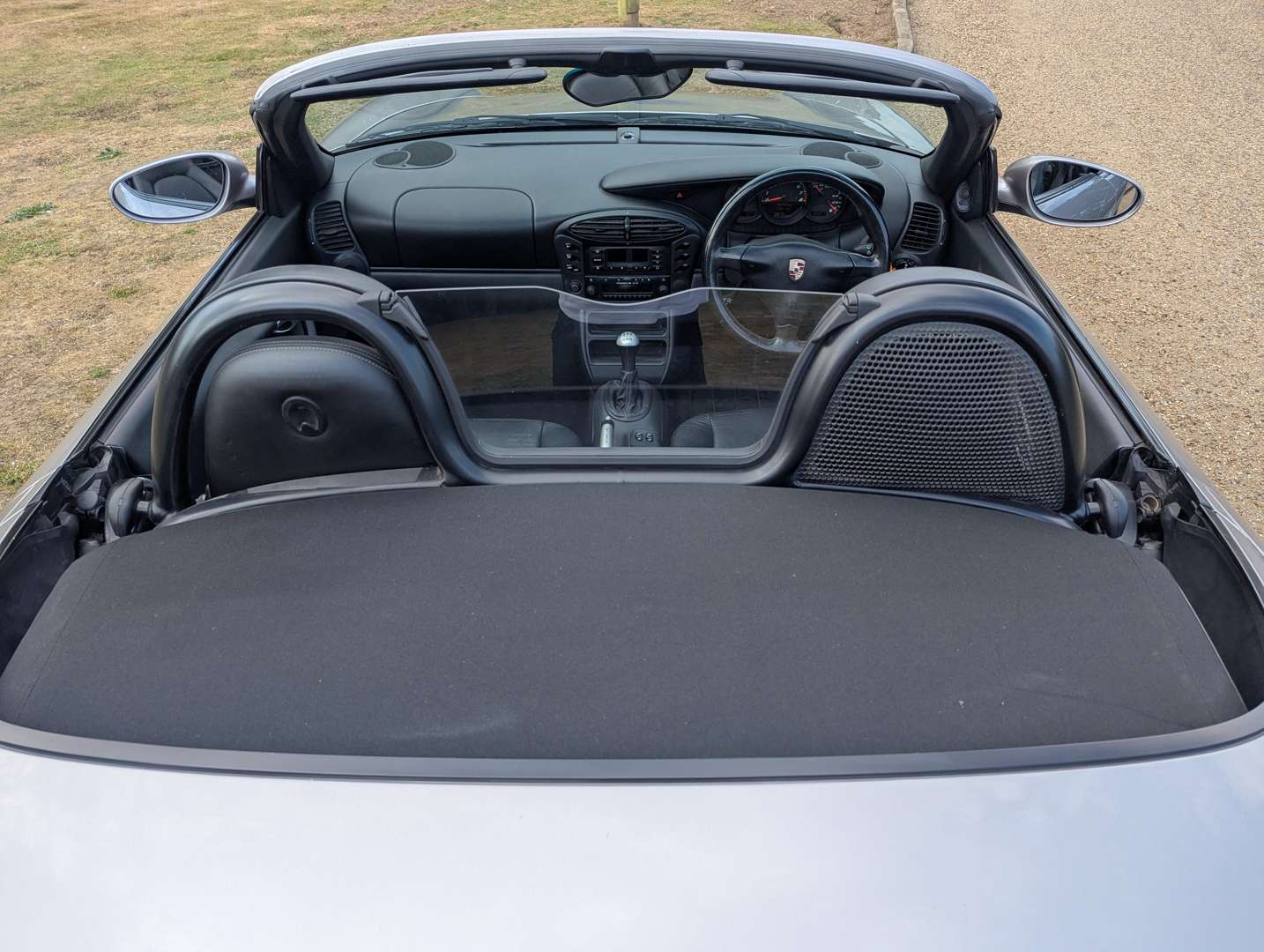 <p>2002 PORSCHE BOXSTER 2.7</p>