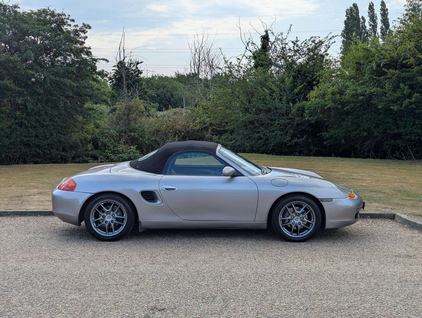 <p>2002 PORSCHE BOXSTER 2.7</p>