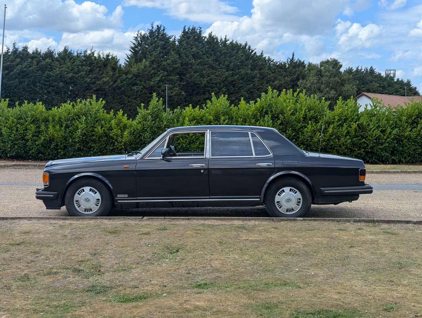 <p>1995 BENTLEY BROOKLANDS</p>
