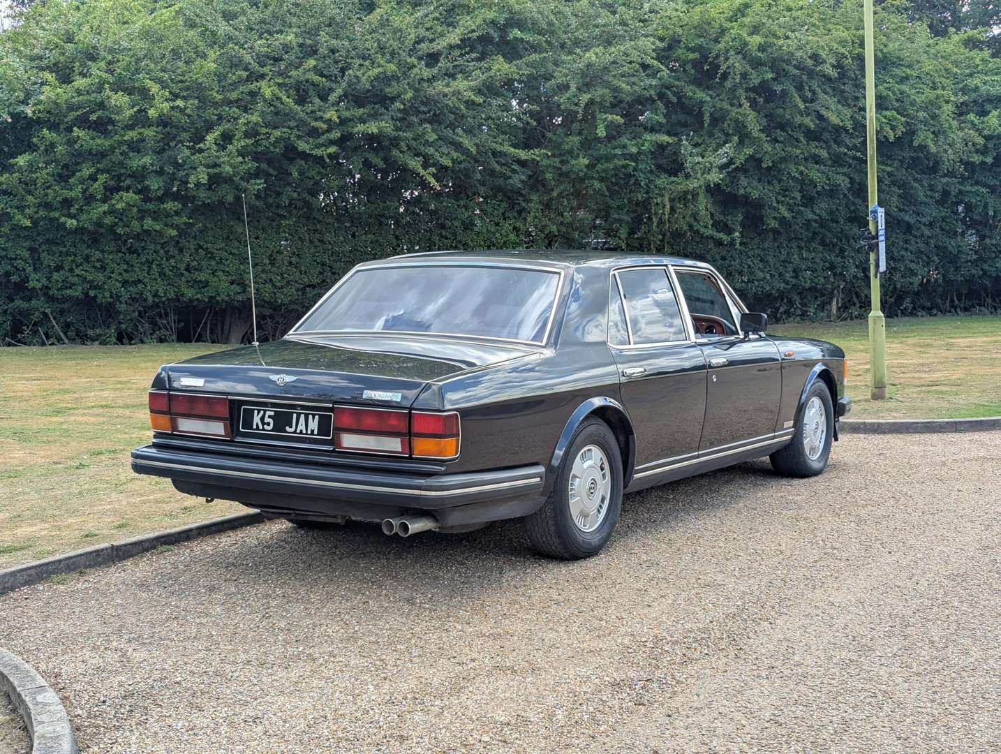 <p>1995 BENTLEY BROOKLANDS</p>