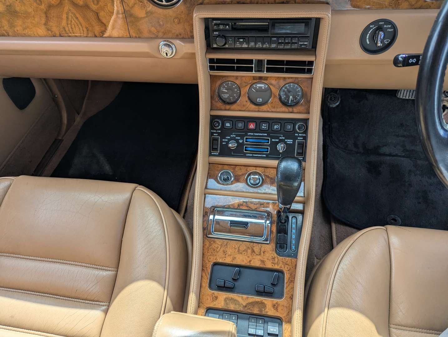 <p>1995 BENTLEY BROOKLANDS</p>
