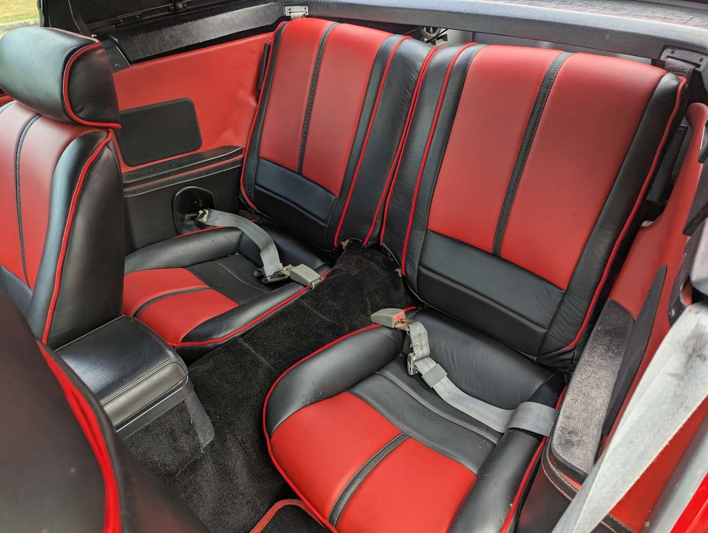 <p>1989 CHEVROLET CAMARO LHD</p>