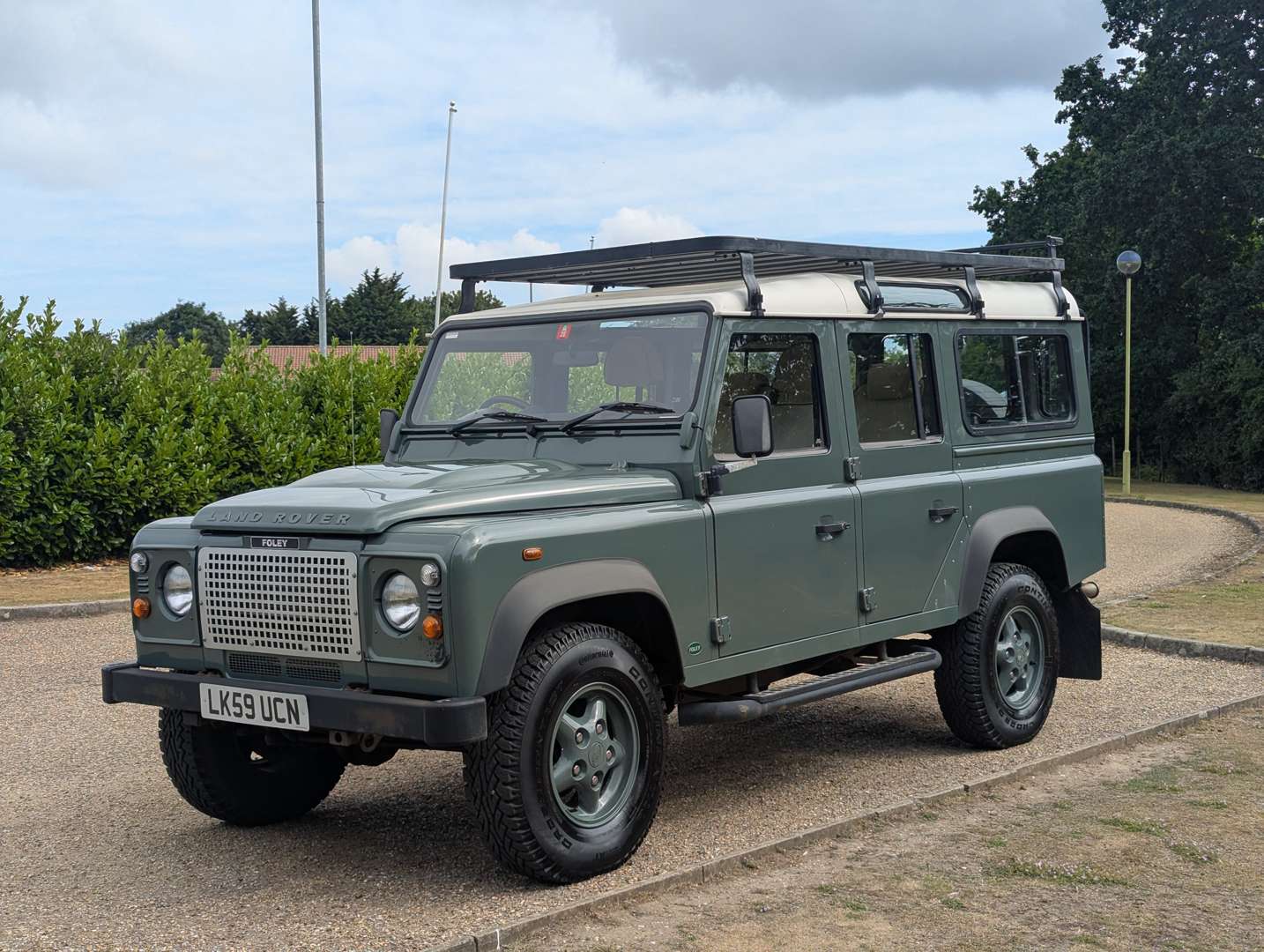 <p>2009 LAND ROVER DEFENDER 110</p>