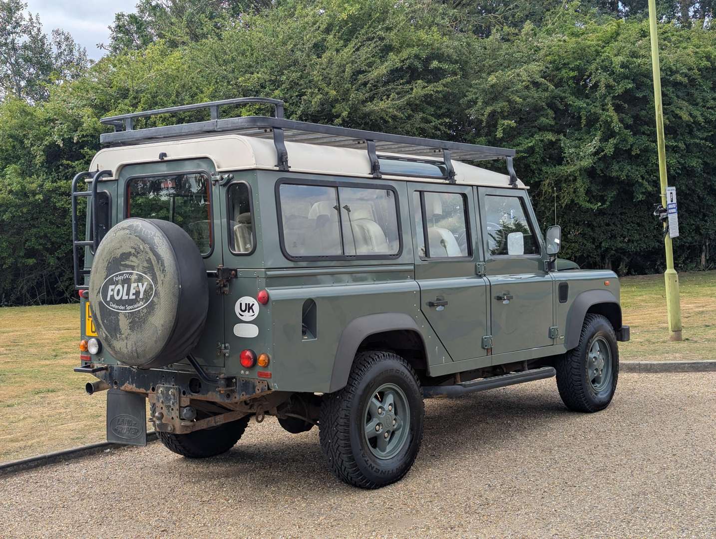 <p>2009 LAND ROVER DEFENDER 110</p>