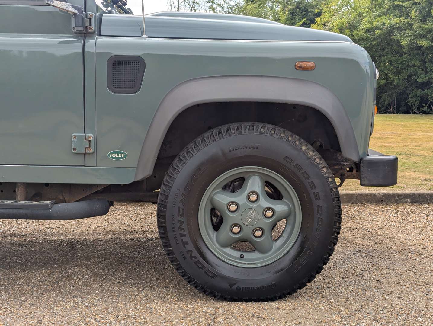 <p>2009 LAND ROVER DEFENDER 110</p>