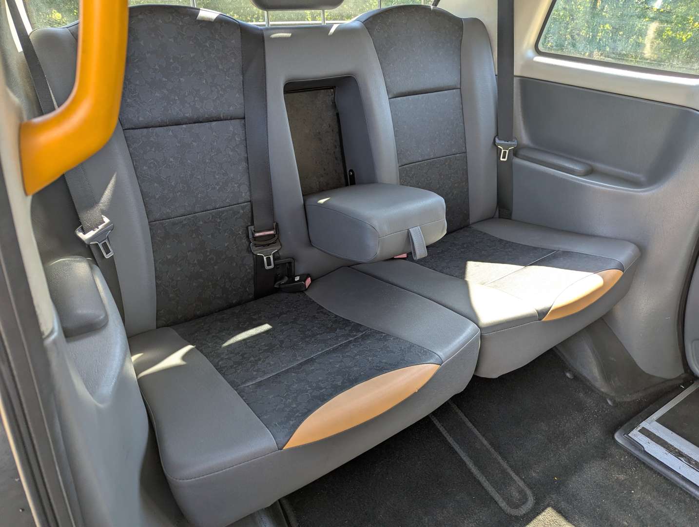 <p>2006 LONDON TAXI TX4 BRONZE AUTO</p>