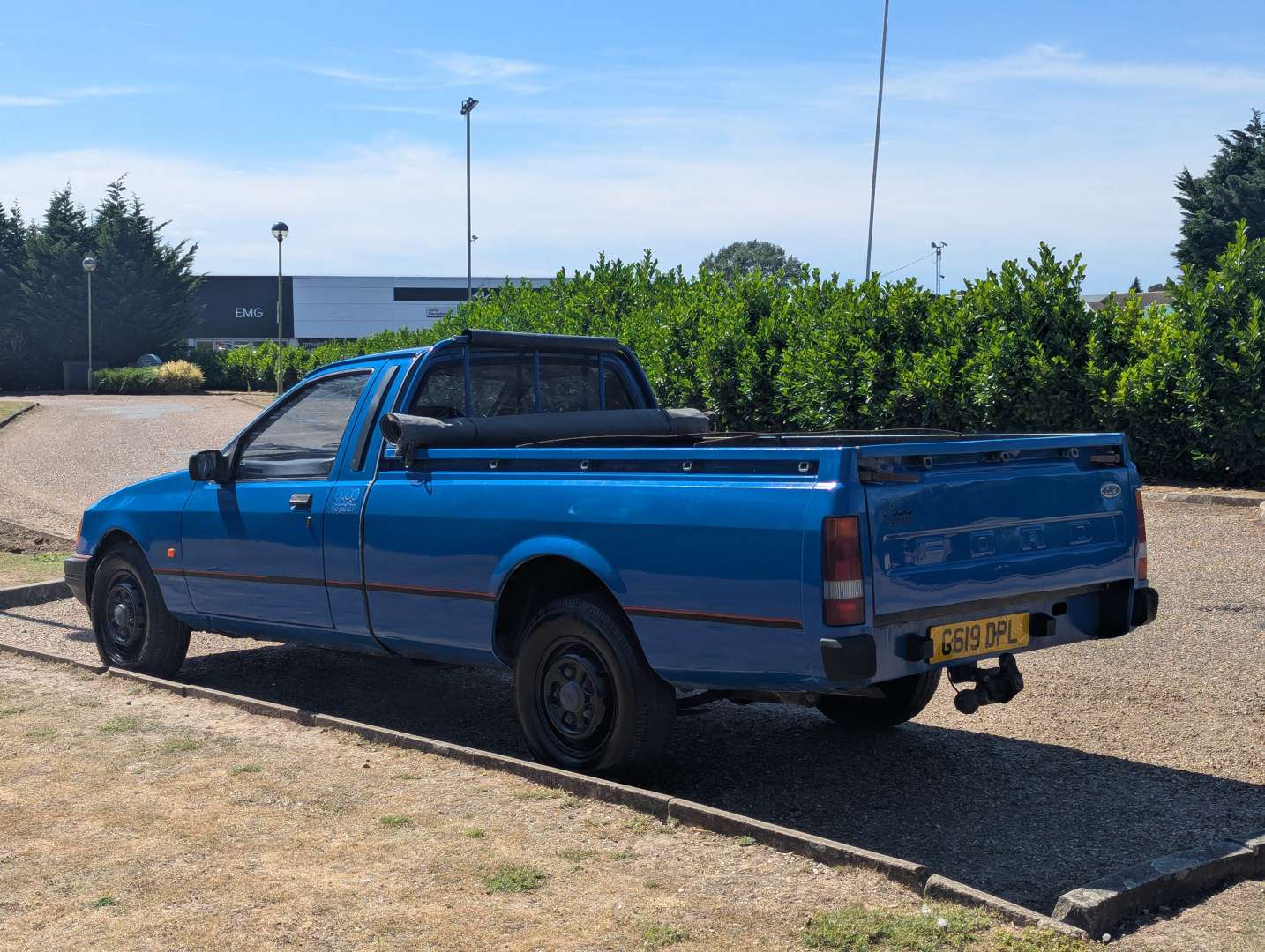 <p>1990 FORD P100</p>
