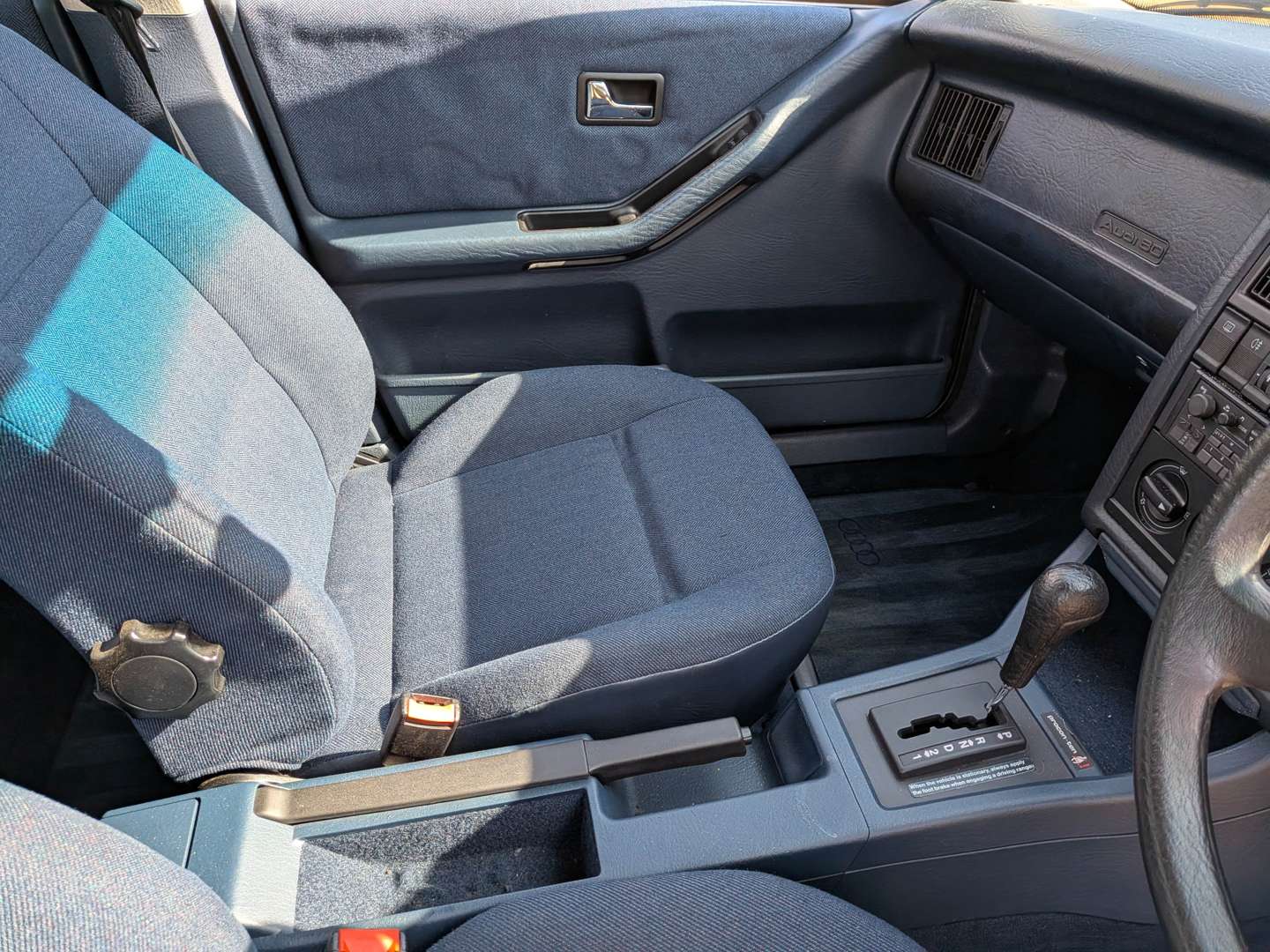 <p>1990 AUDI 80 B3 1.8 AUTO</p>