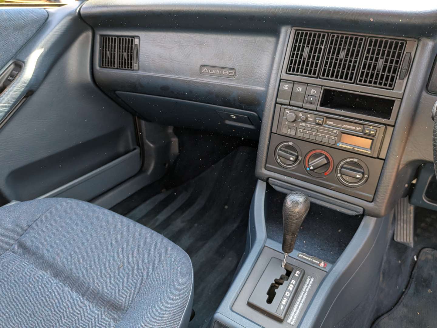 <p>1990 AUDI 80 B3 1.8 AUTO</p>
